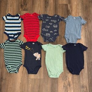 Size 18 Month Baby Boy Short Sleeve One Pieces Onesie Bundle- Stripes and Prints